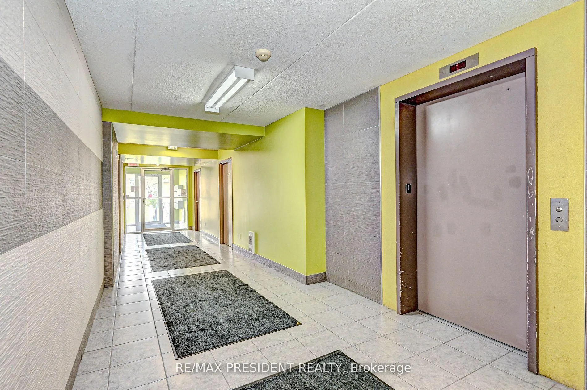 Photo 3 of Unit 504, 261 Lester Street, Waterloo, Beechwood/University — HOMEH