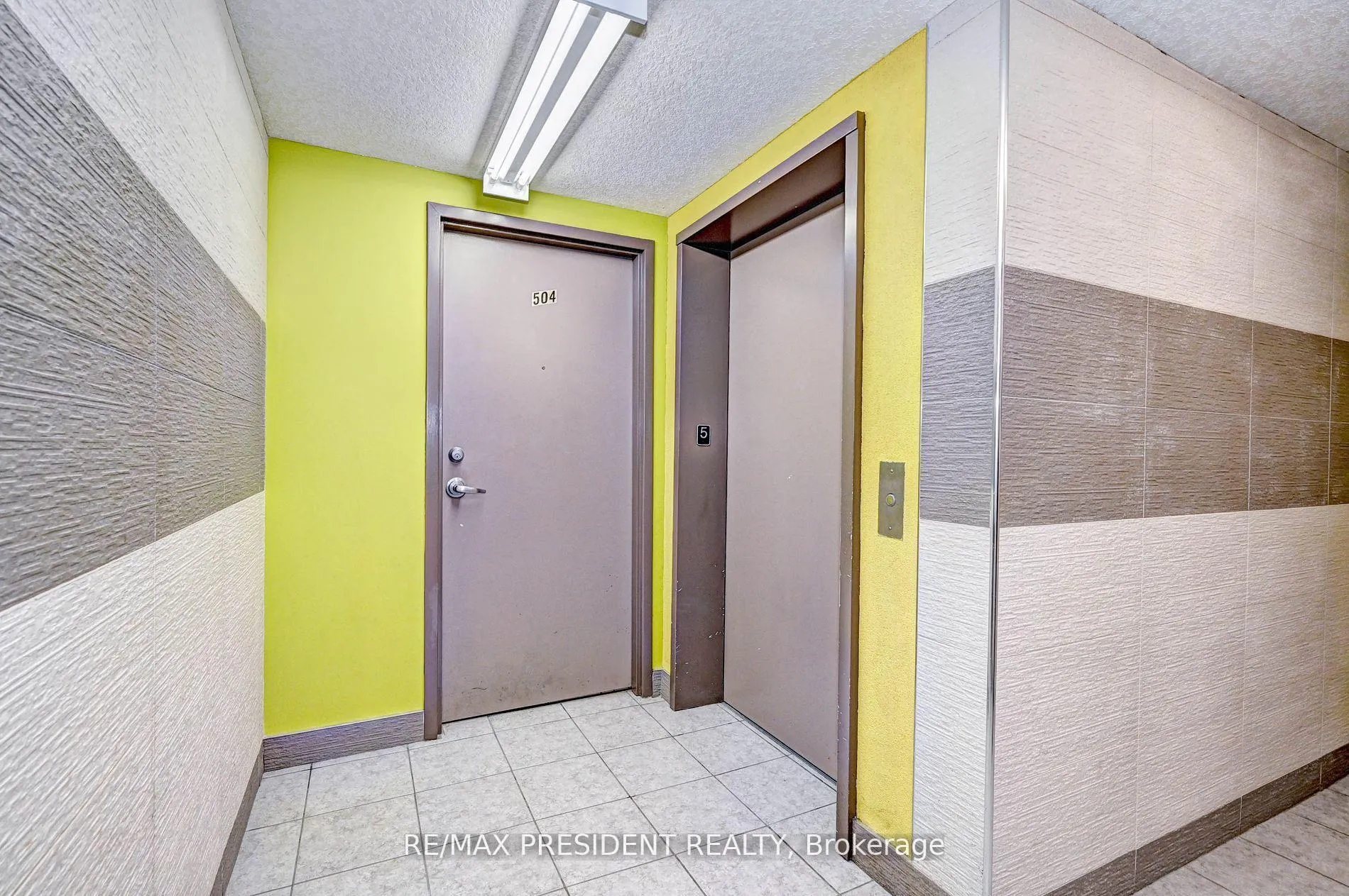 Photo 5 of Unit 504, 261 Lester Street, Waterloo, Beechwood/University — HOMEH