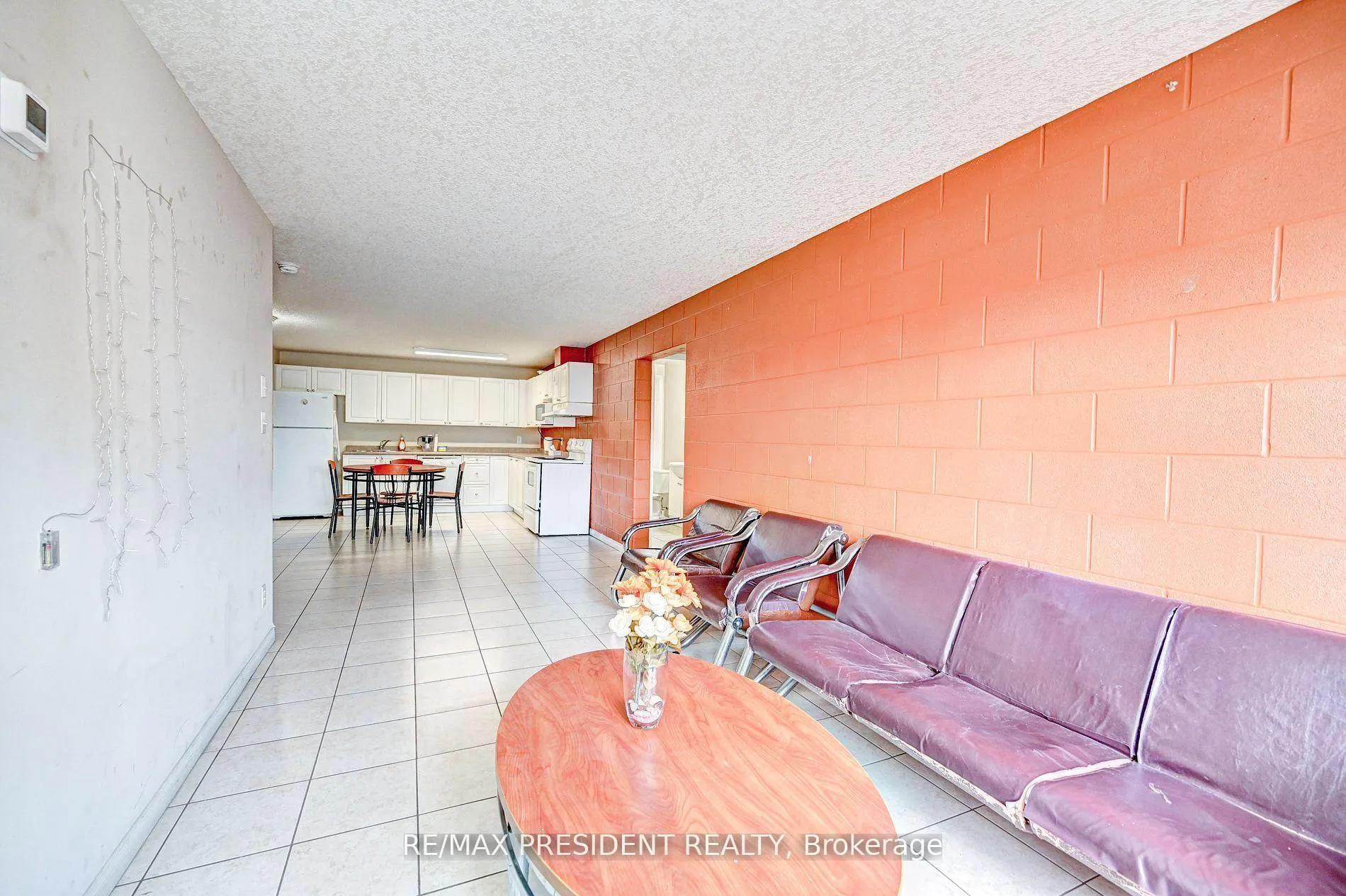 Photo 8 of Unit 504, 261 Lester Street, Waterloo, Beechwood/University — HOMEH