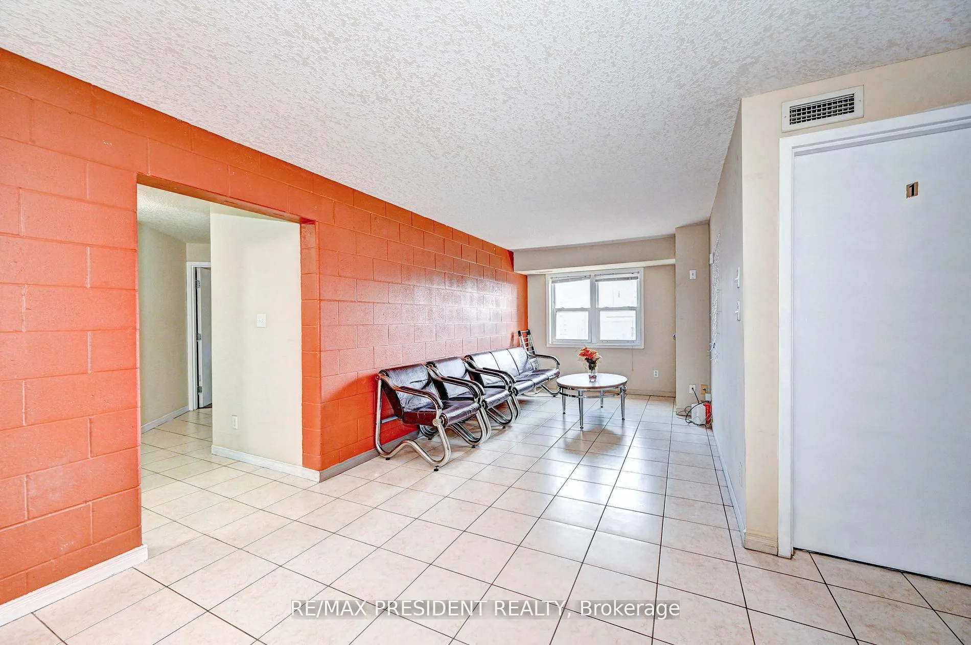 Photo 10 of Unit 504, 261 Lester Street, Waterloo, Beechwood/University — HOMEH