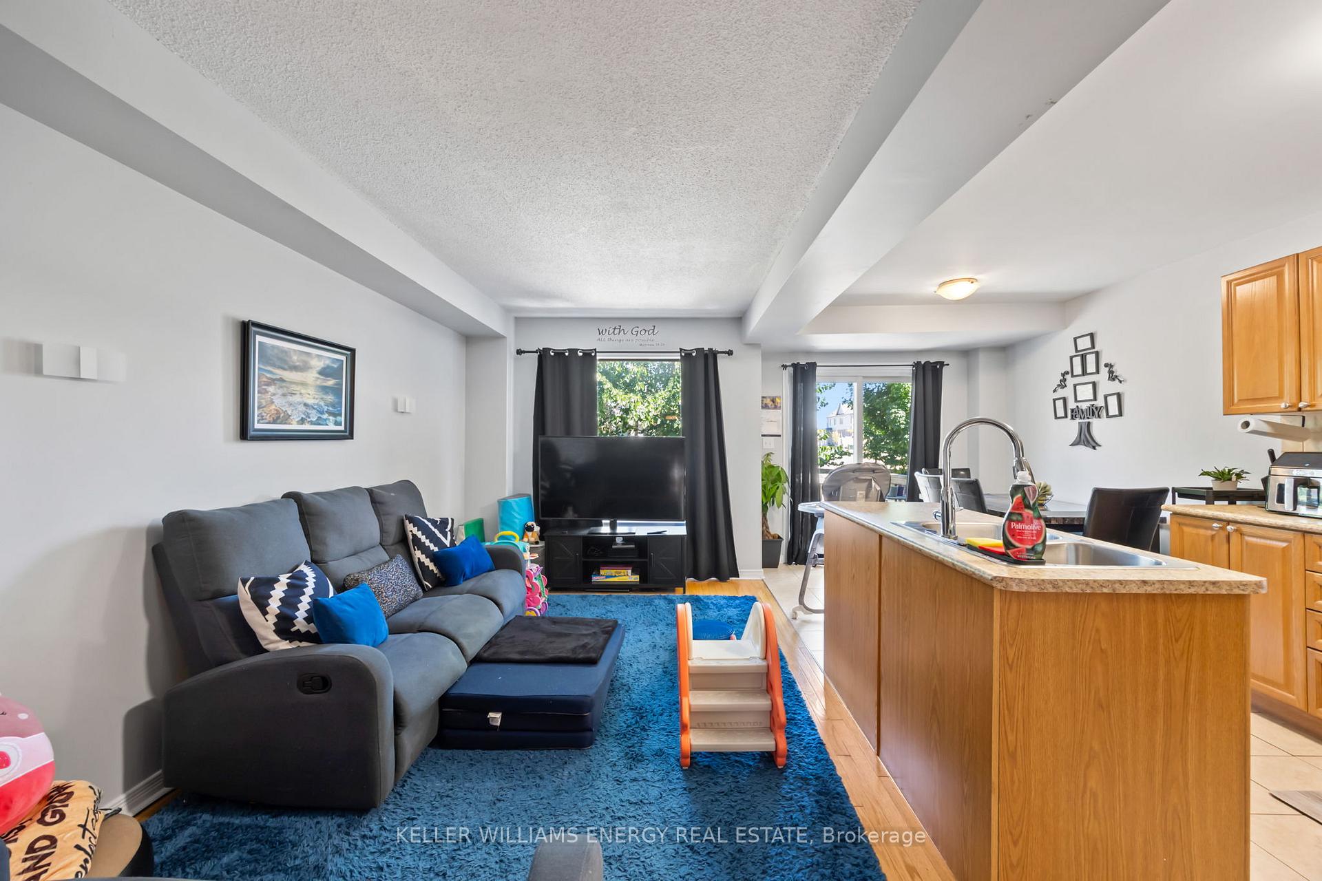 Photo 10 of 85 Winchester Terrace, Barrie, Rural Barrie Southeast — HOMEH