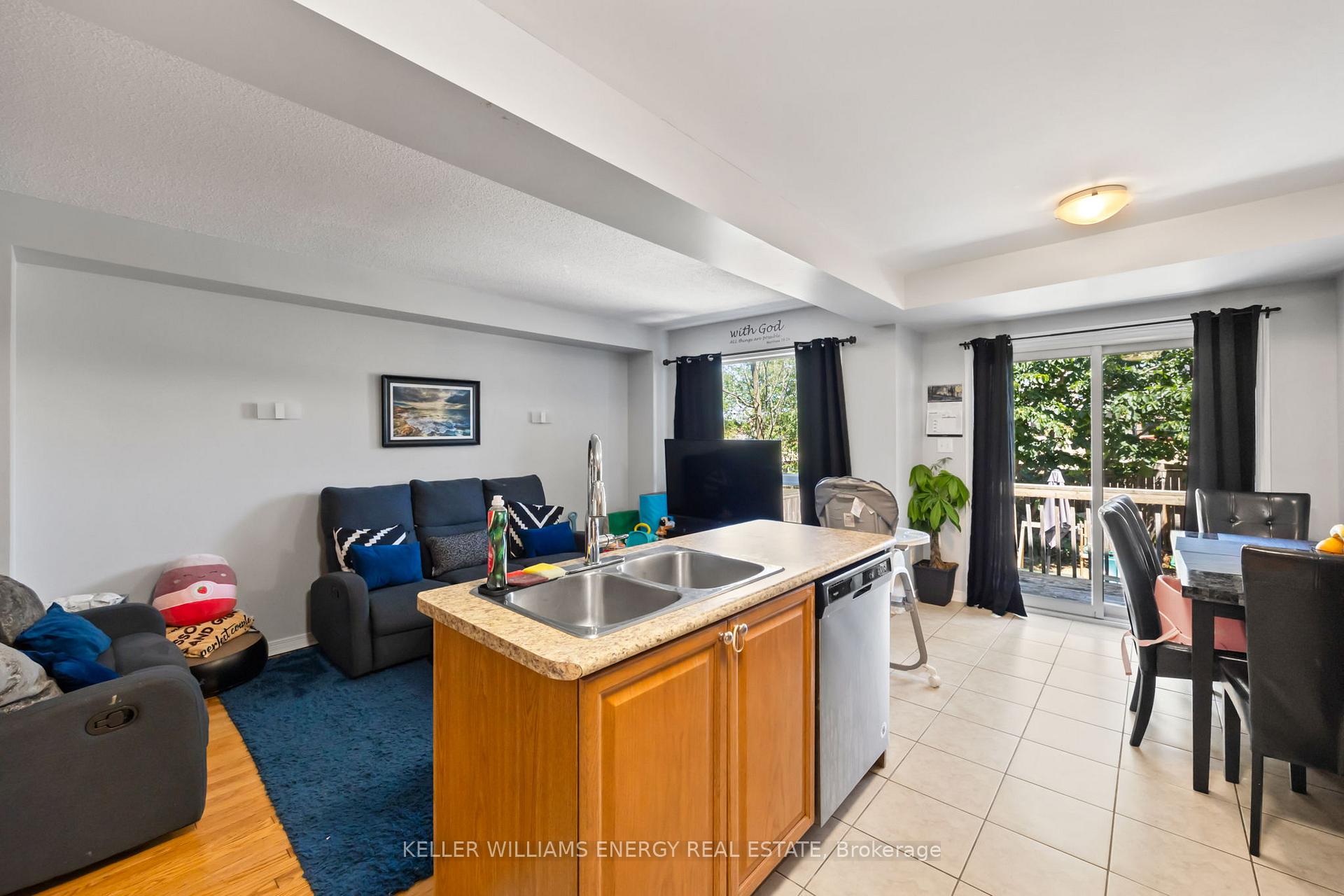 Photo 9 of 85 Winchester Terrace, Barrie, Rural Barrie Southeast — HOMEH
