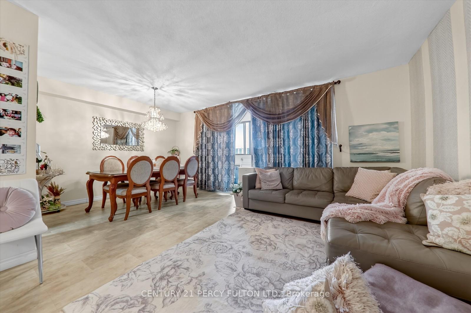 Photo 12 of Unit 605, 1 Massey Square, Toronto, Crescent Town — HOMEH