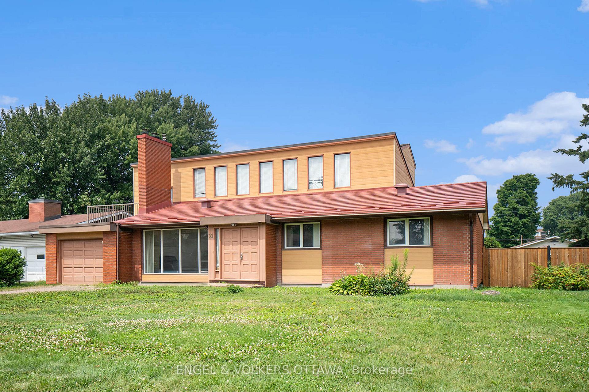 Photo 3 of 21 Hillview Road, Ottawa, Lakeview Park — HOMEH
