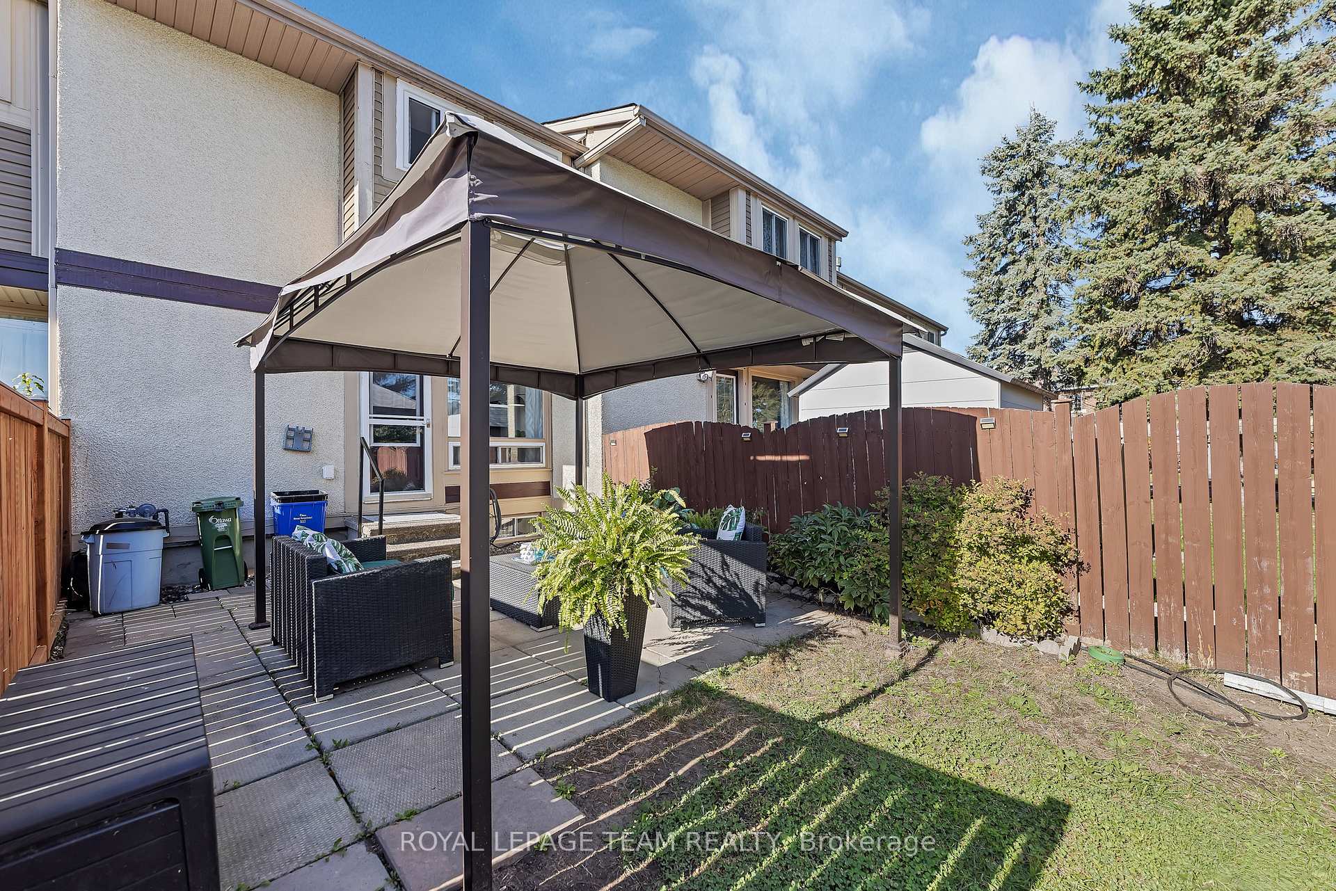 Photo 20 of 1844 Stonehenge Crescent, Ottawa, Pineview — HOMEH
