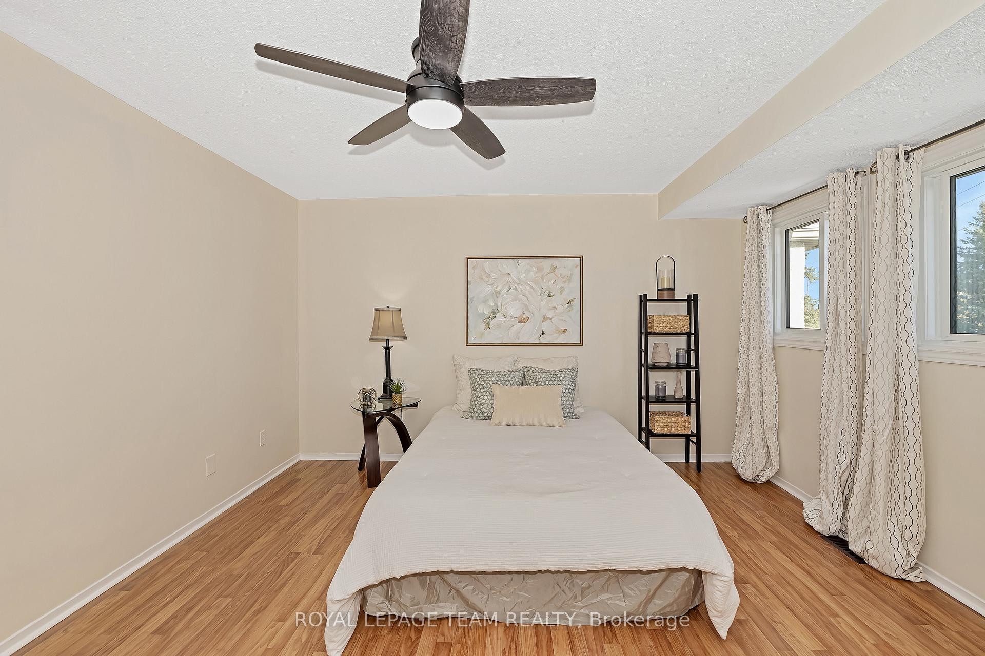 Photo 21 of 1844 Stonehenge Crescent, Ottawa, Pineview — HOMEH