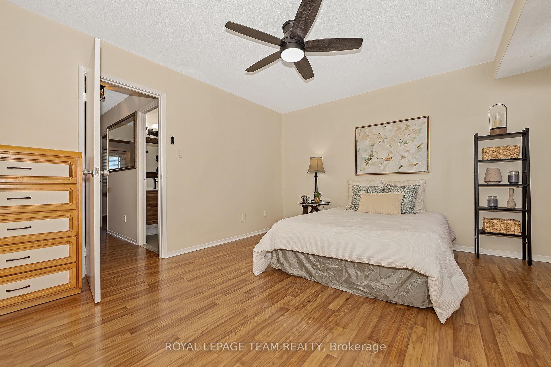 Photo 22 of 1844 Stonehenge Crescent, Ottawa, Pineview — HOMEH