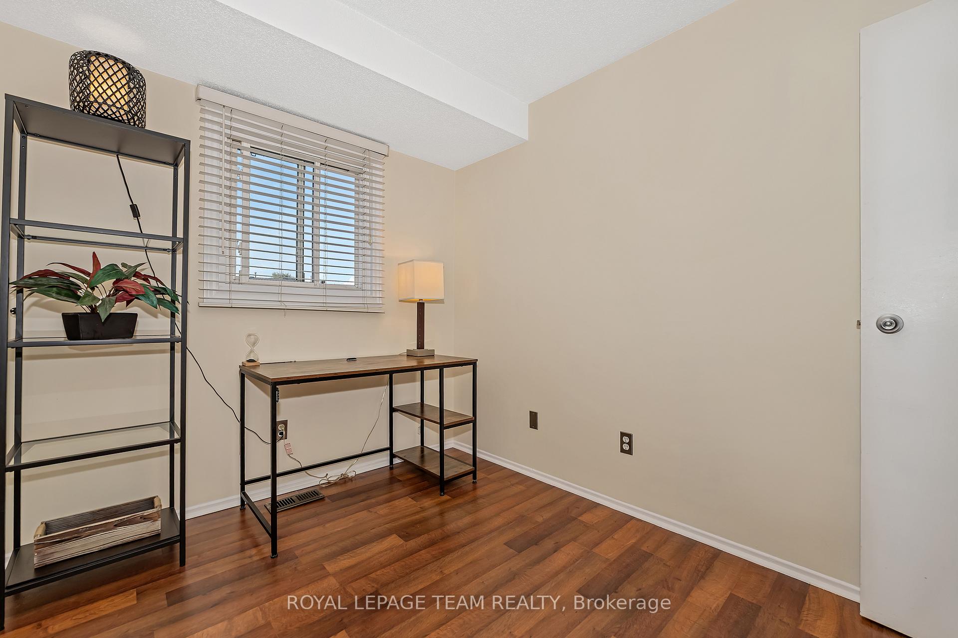 Photo 30 of 1844 Stonehenge Crescent, Ottawa, Pineview — HOMEH