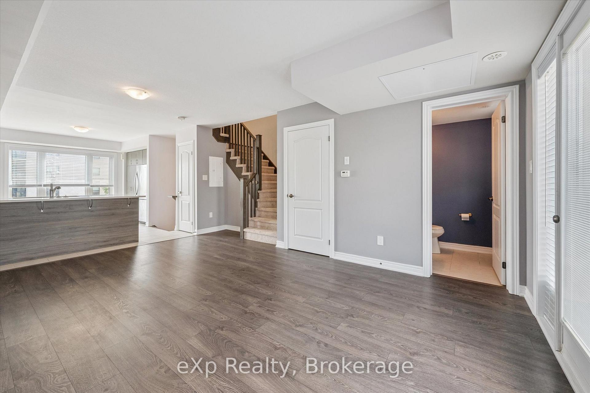 Photo 5 of Unit 4, 124 Watson Parkway N, Guelph, Grange Road — HOMEH
