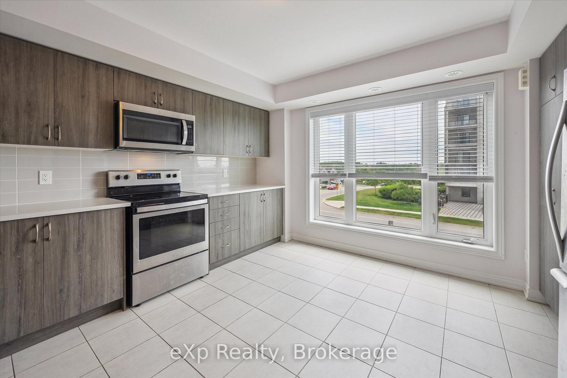 Photo 9 of Unit 4, 124 Watson Parkway N, Guelph, Grange Road — HOMEH