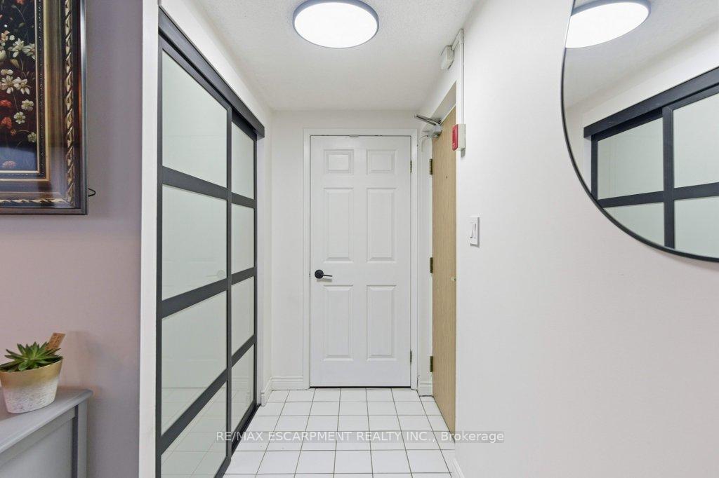 Photo 5 of Unit 701, 432 Main Street, Hamilton, Stinson — HOMEH