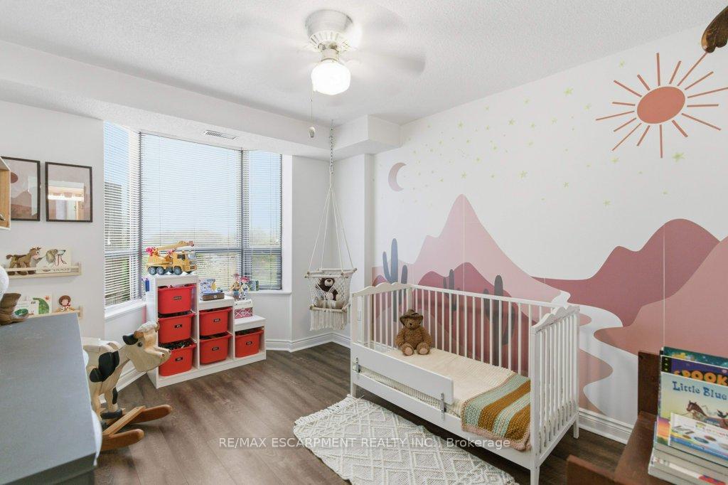 Photo 16 of Unit 701, 432 Main Street, Hamilton, Stinson — HOMEH
