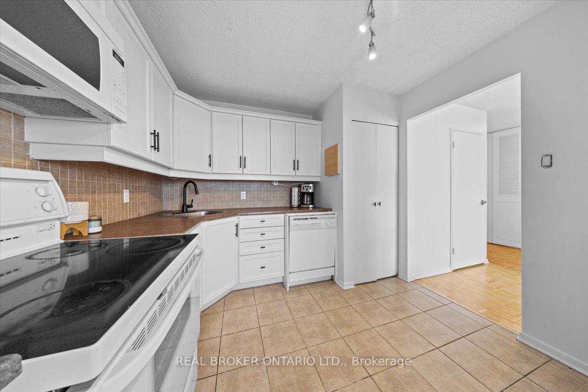 Photo 10 of Unit 1603, 1285 Cahill Drive, Ottawa, South Keys — HOMEH