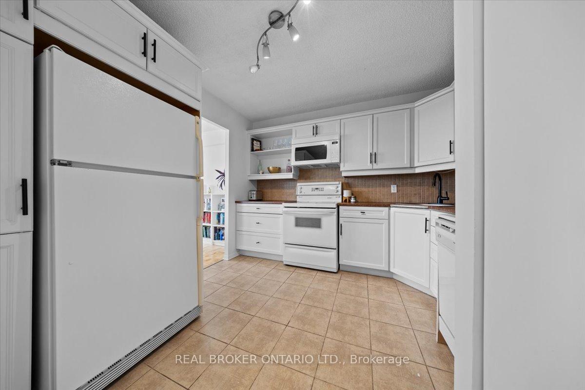 Photo 11 of Unit 1603, 1285 Cahill Drive, Ottawa, South Keys — HOMEH