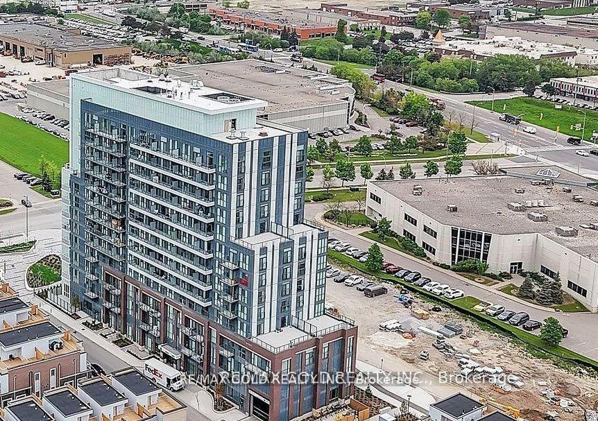 Front of Unit 1116, 60 Honeycrisp Crescent