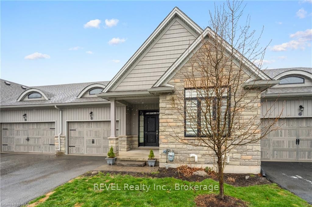 Photo 1 of 135 Borden Trail, Welland, Prince Charles — HOMEH