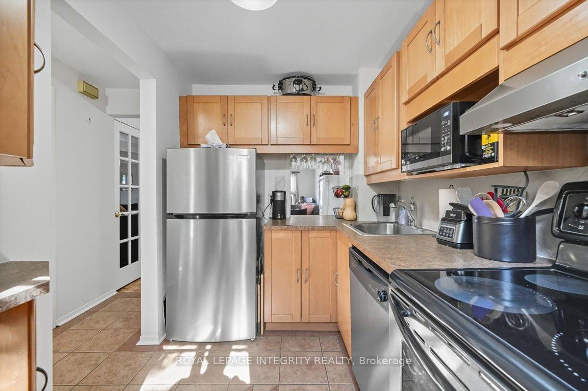 Photo 6 of 6420 Bilberry Drive, Ottawa, Orleans Wood — HOMEH