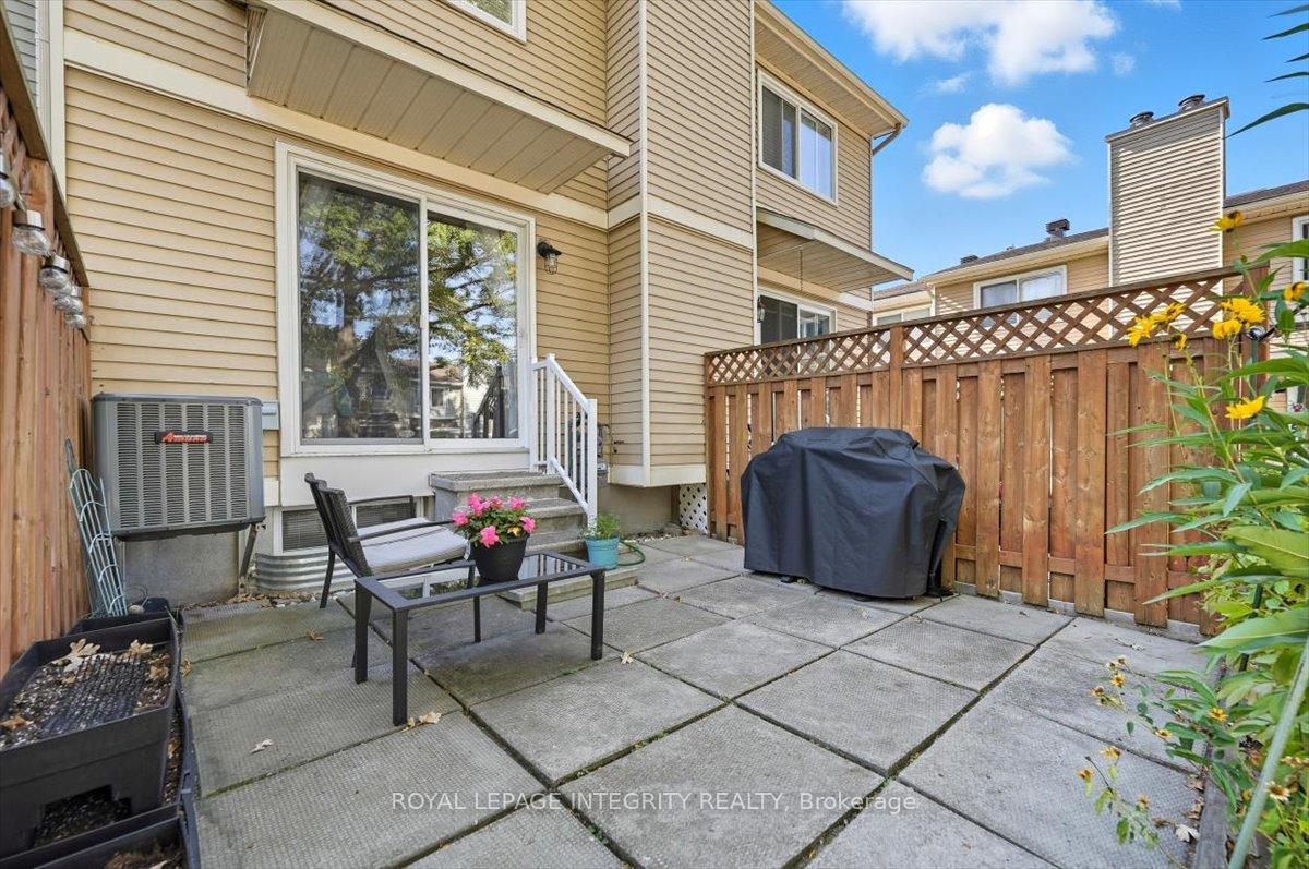 Photo 26 of 6420 Bilberry Drive, Ottawa, Orleans Wood — HOMEH