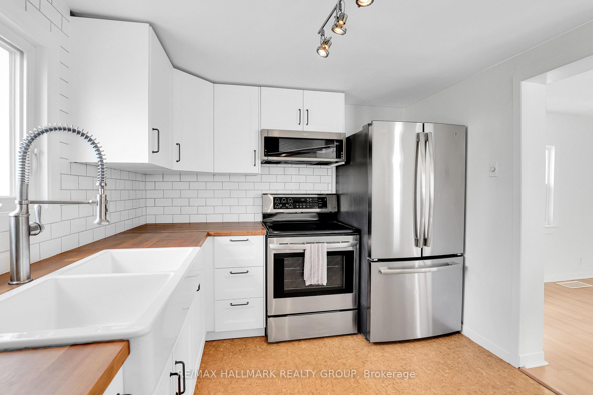 Photo 13 of 1241 Emperor Avenue, Ottawa, Carlington — HOMEH
