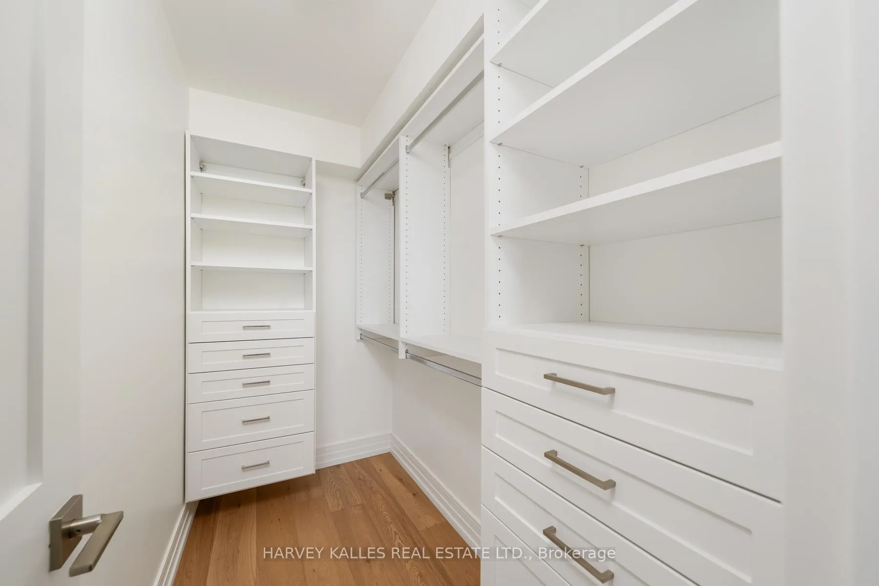 Photo 19 of Unit 1111, 3000 Bathurst Street, Toronto, Englemount-Lawrence — HOMEH