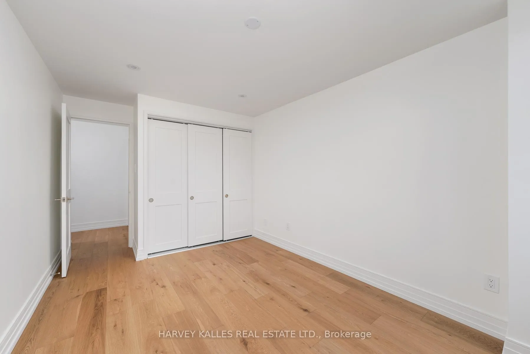Photo 23 of Unit 1111, 3000 Bathurst Street, Toronto, Englemount-Lawrence — HOMEH