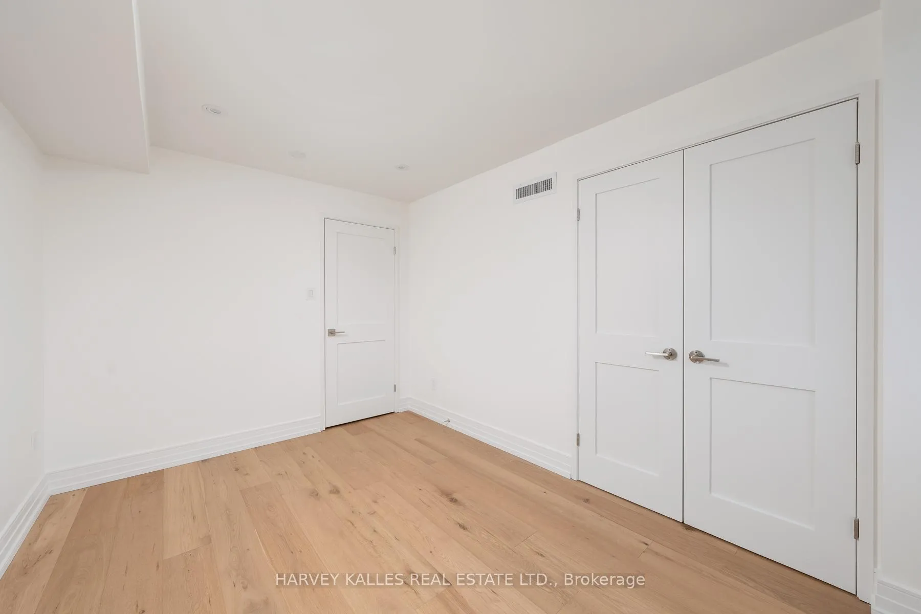 Photo 25 of Unit 1111, 3000 Bathurst Street, Toronto, Englemount-Lawrence — HOMEH