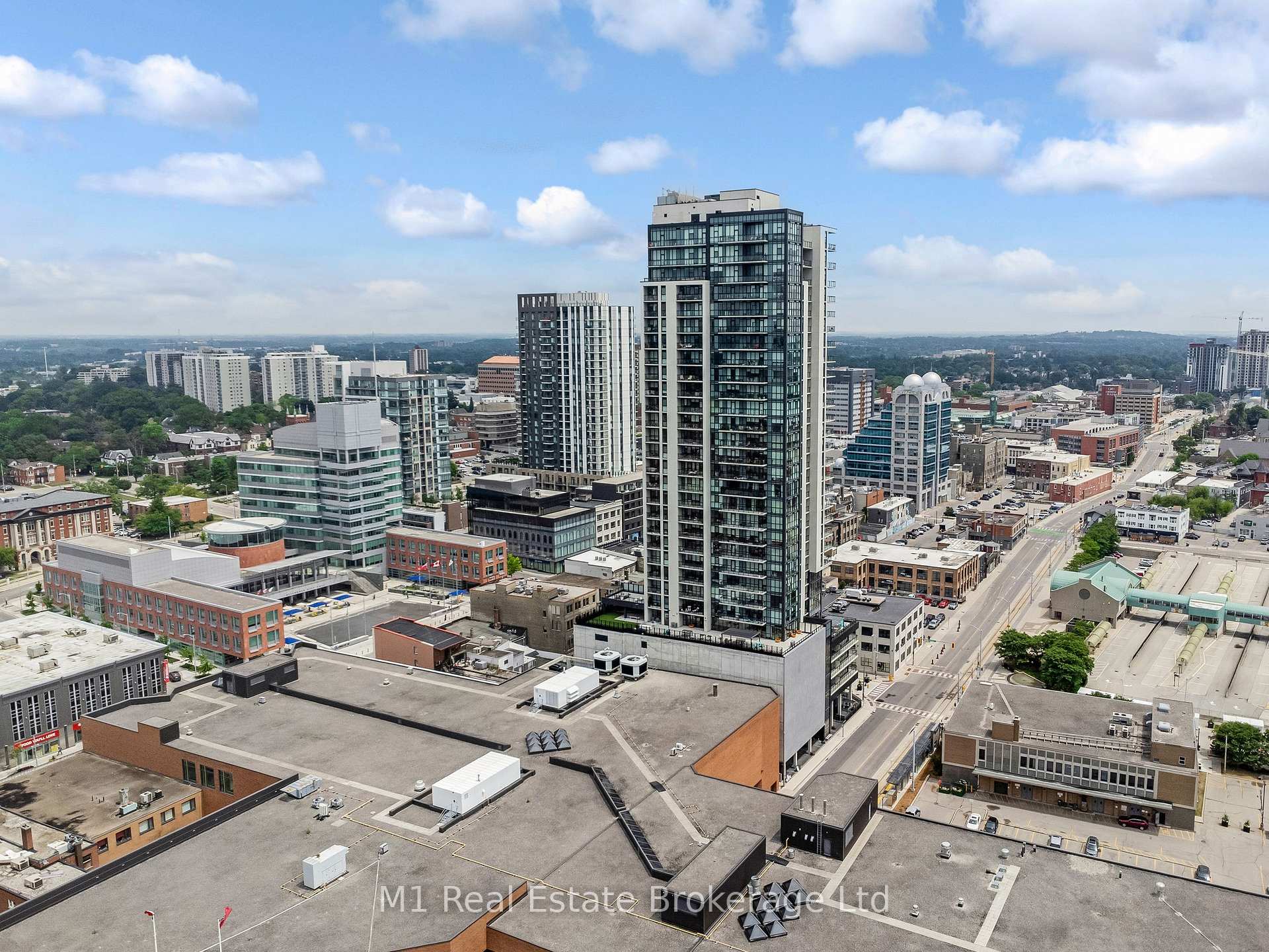 Photo 3 of Unit 3001, 60 Charles Street W, Kitchener — HOMEH