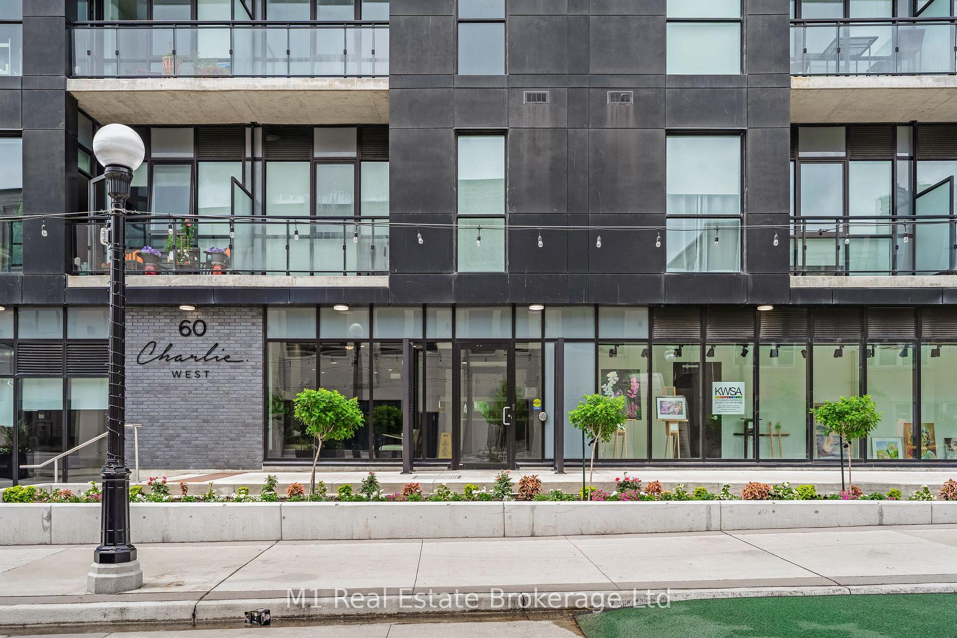 Photo 4 of Unit 3001, 60 Charles Street W, Kitchener — HOMEH