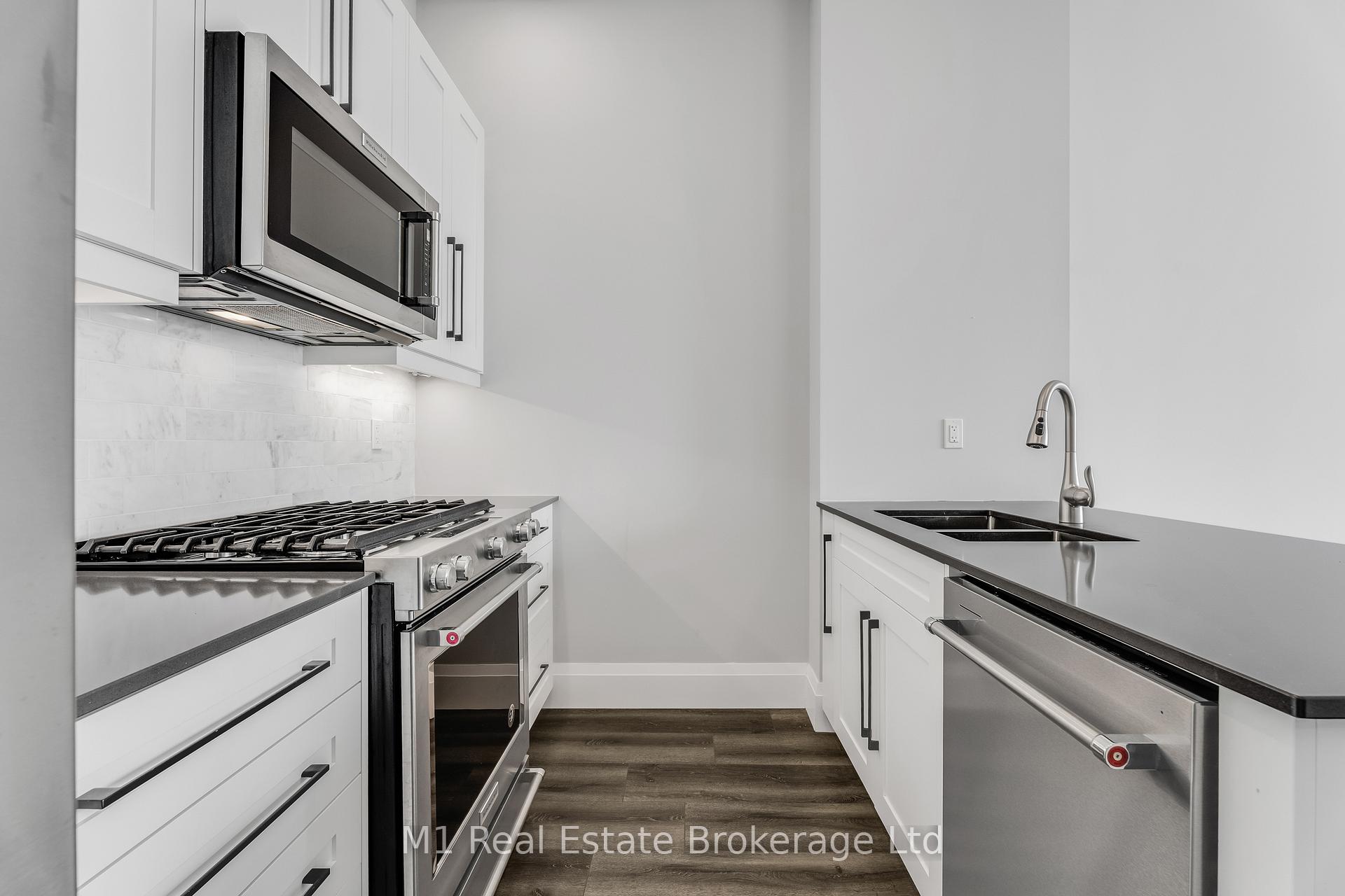 Photo 8 of Unit 3001, 60 Charles Street W, Kitchener — HOMEH