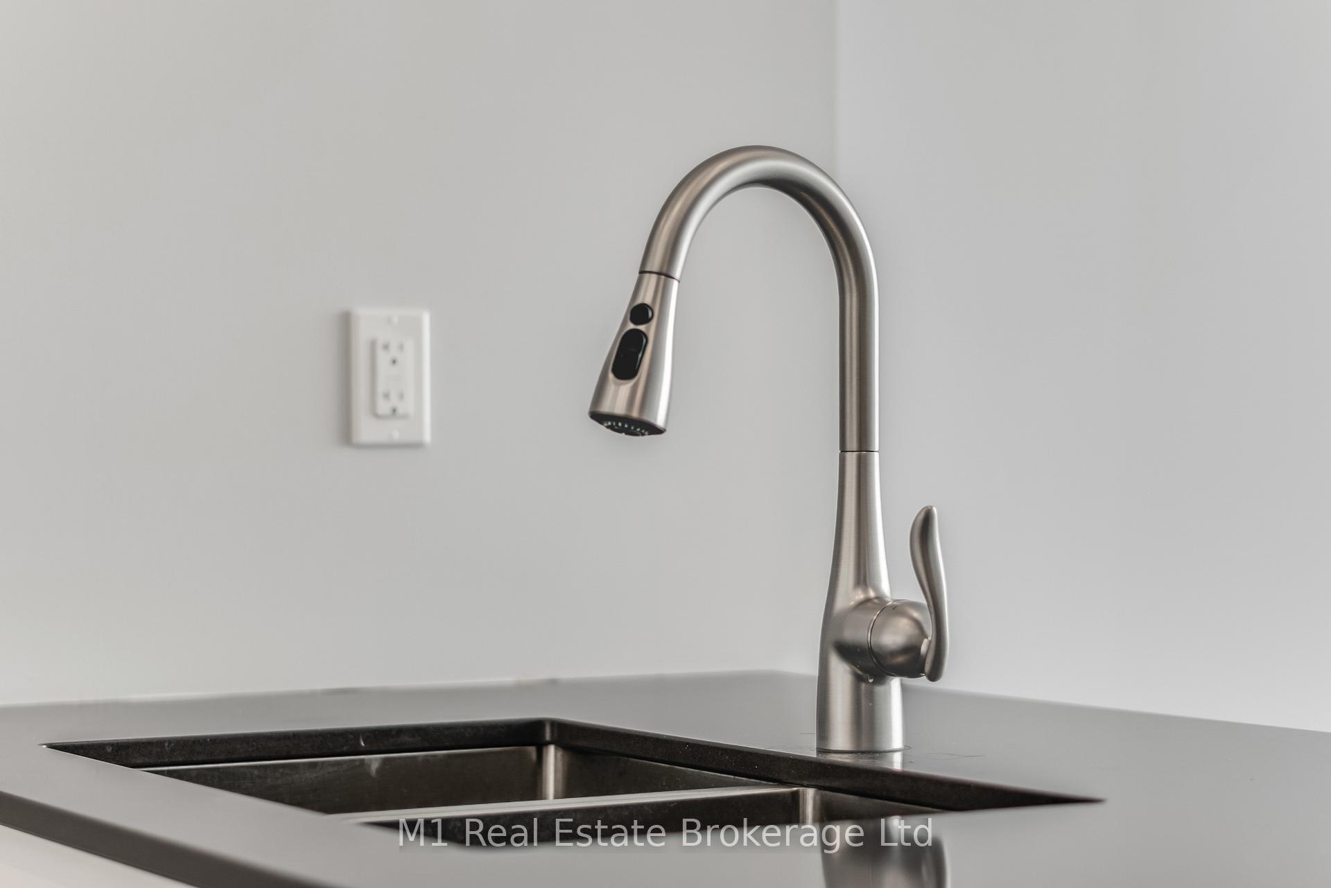 Photo 13 of Unit 3001, 60 Charles Street W, Kitchener — HOMEH