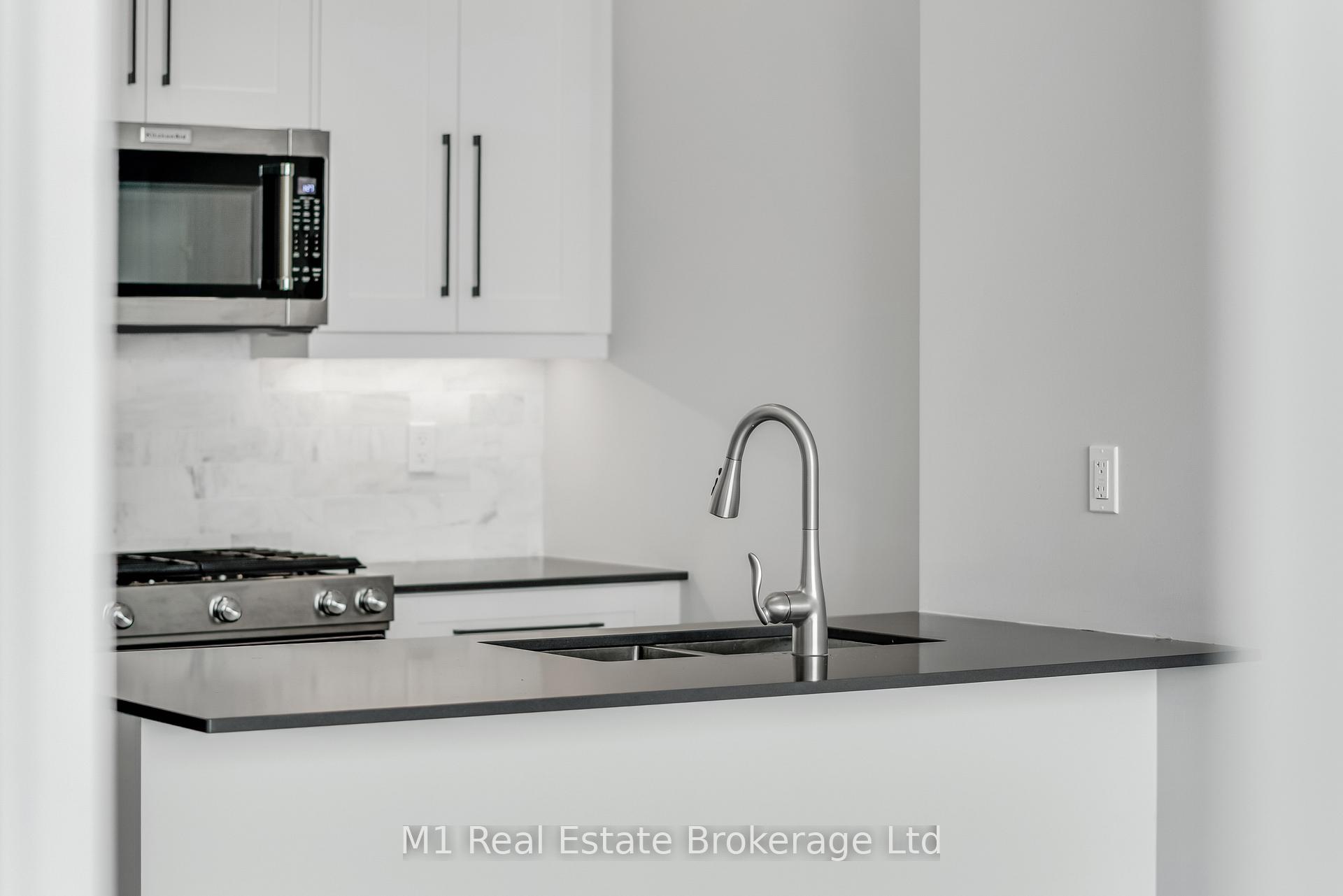 Photo 16 of Unit 3001, 60 Charles Street W, Kitchener — HOMEH