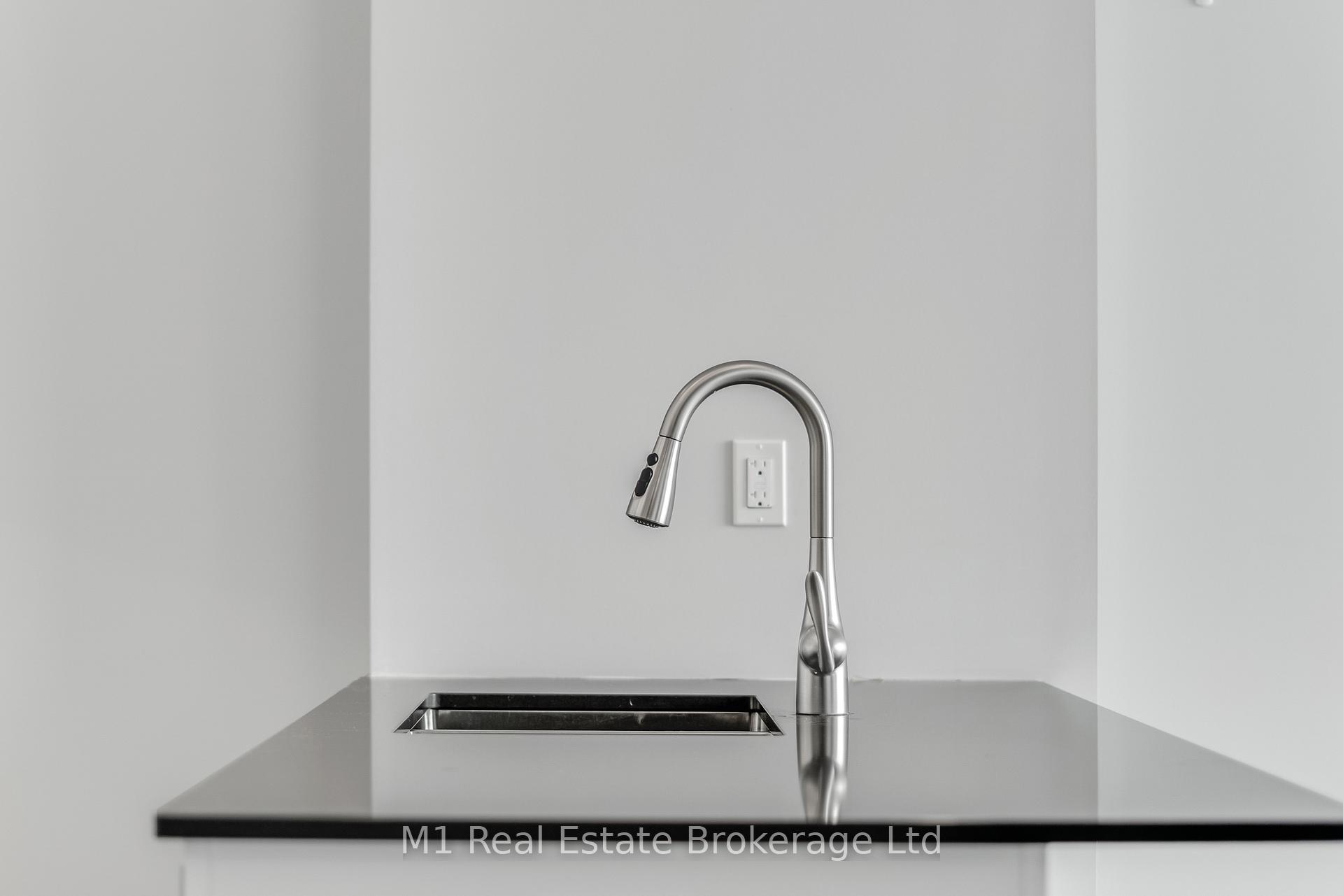 Photo 19 of Unit 3001, 60 Charles Street W, Kitchener — HOMEH