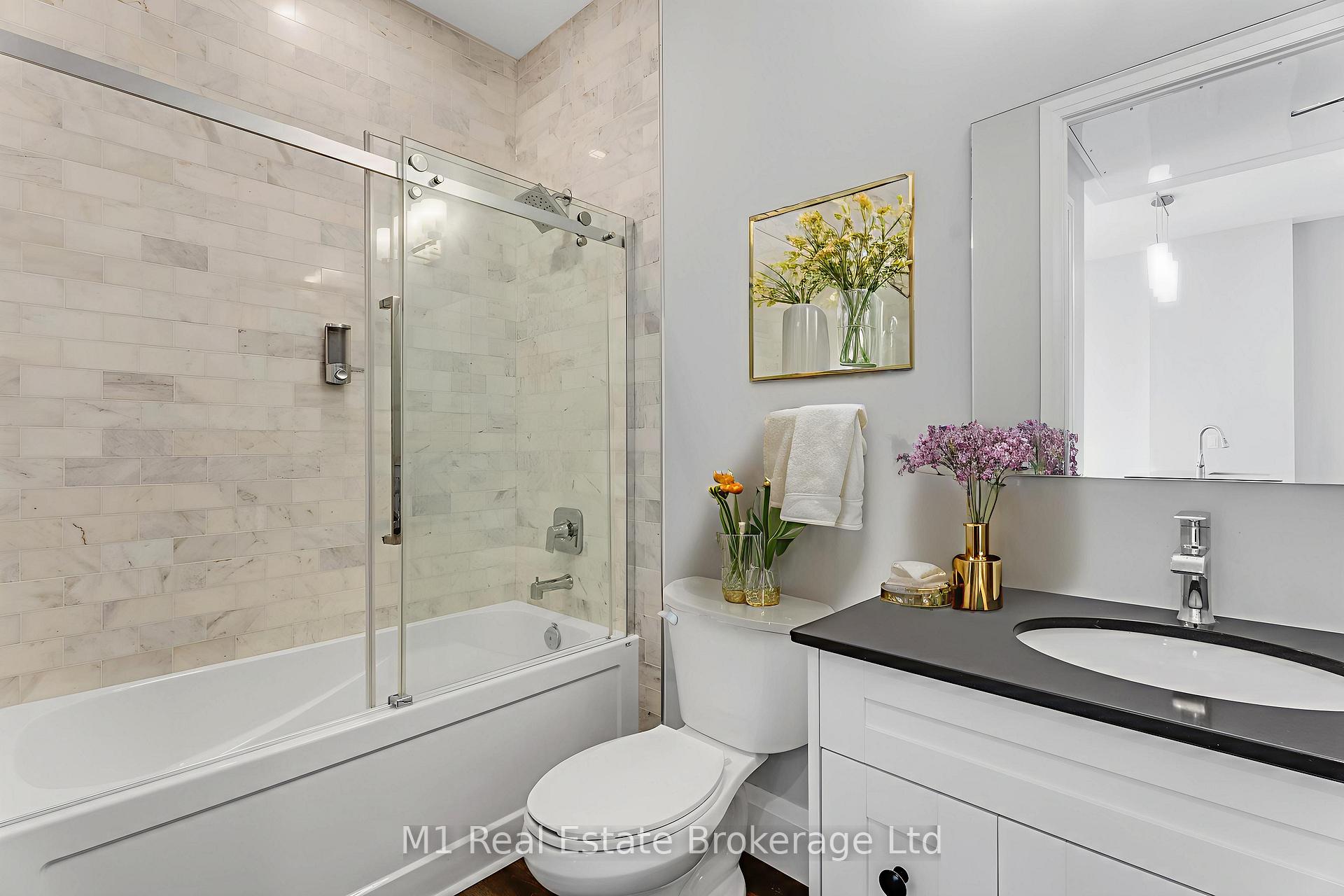 Photo 21 of Unit 3001, 60 Charles Street W, Kitchener — HOMEH