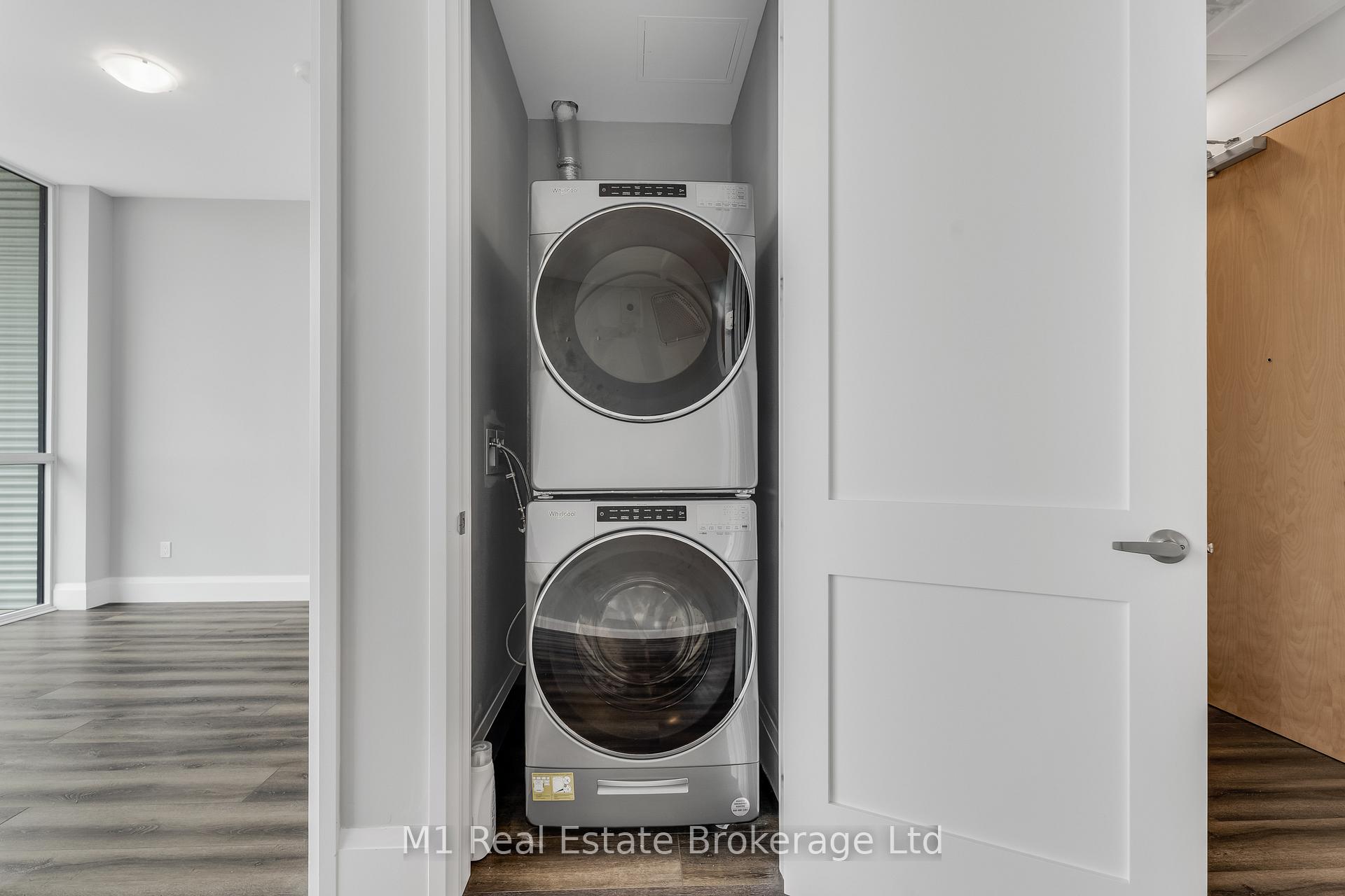 Photo 25 of Unit 3001, 60 Charles Street W, Kitchener — HOMEH