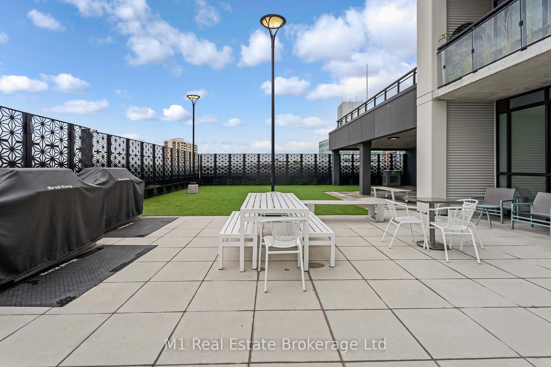 Photo 32 of Unit 3001, 60 Charles Street W, Kitchener — HOMEH