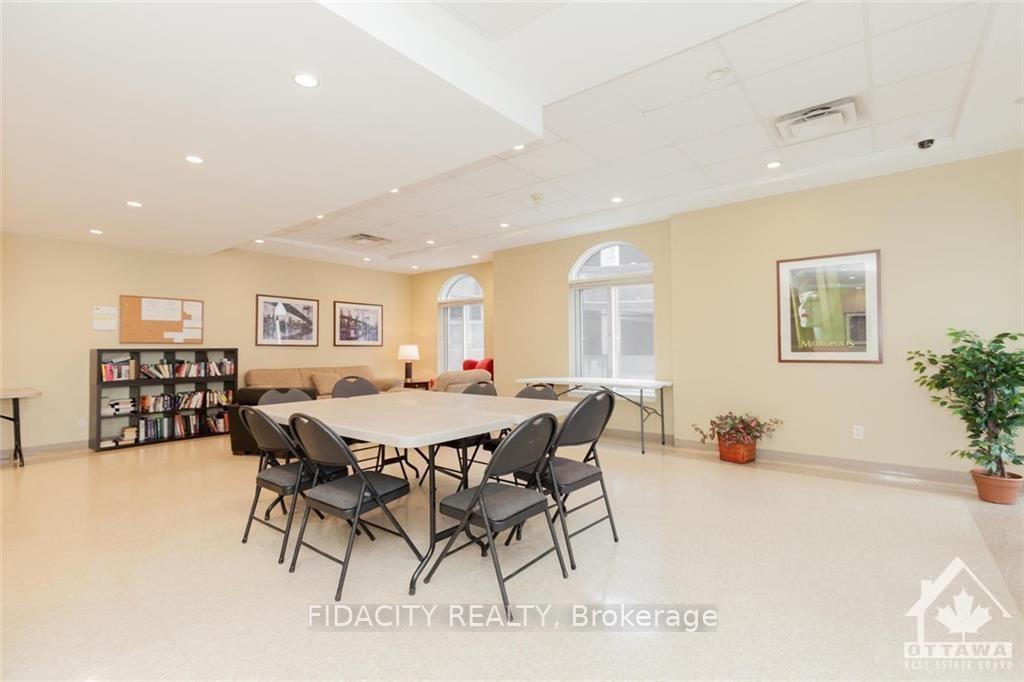 Photo 14 of Unit 3F, 310 Central Park Drive, Ottawa, Central Park — HOMEH