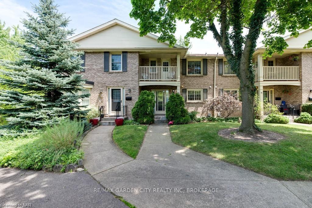 Photo 1 of Unit 35, 409 Vine Street, St. Catharines, Vine/Linwell — HOMEH