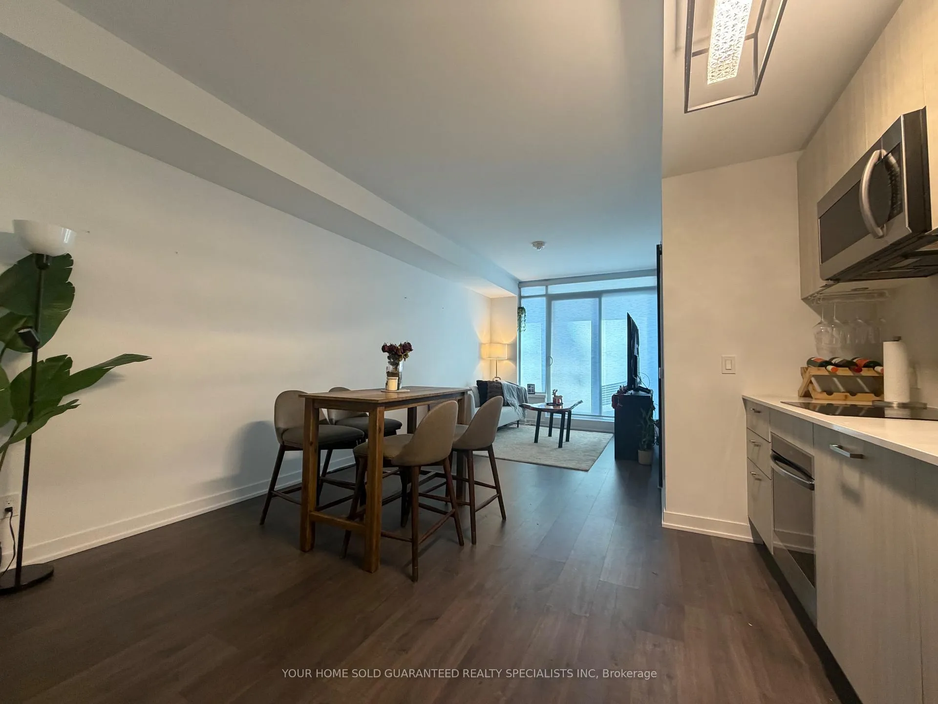 Photo 6 of Unit 1205, 1928 Lakeshore Boulevard W, Toronto, High Park-Swansea — HOMEH