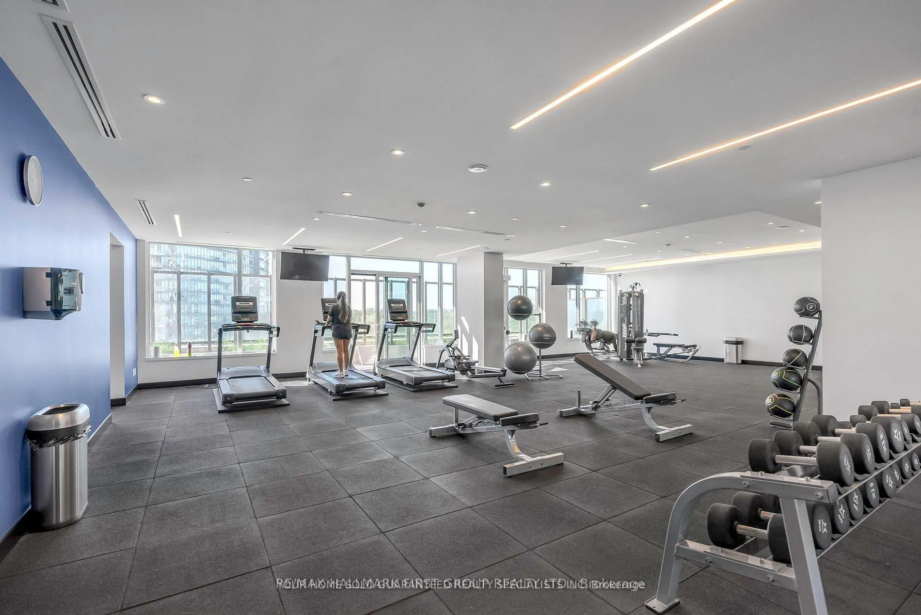 Photo 14 of Unit 1205, 1928 Lakeshore Boulevard W, Toronto, High Park-Swansea — HOMEH