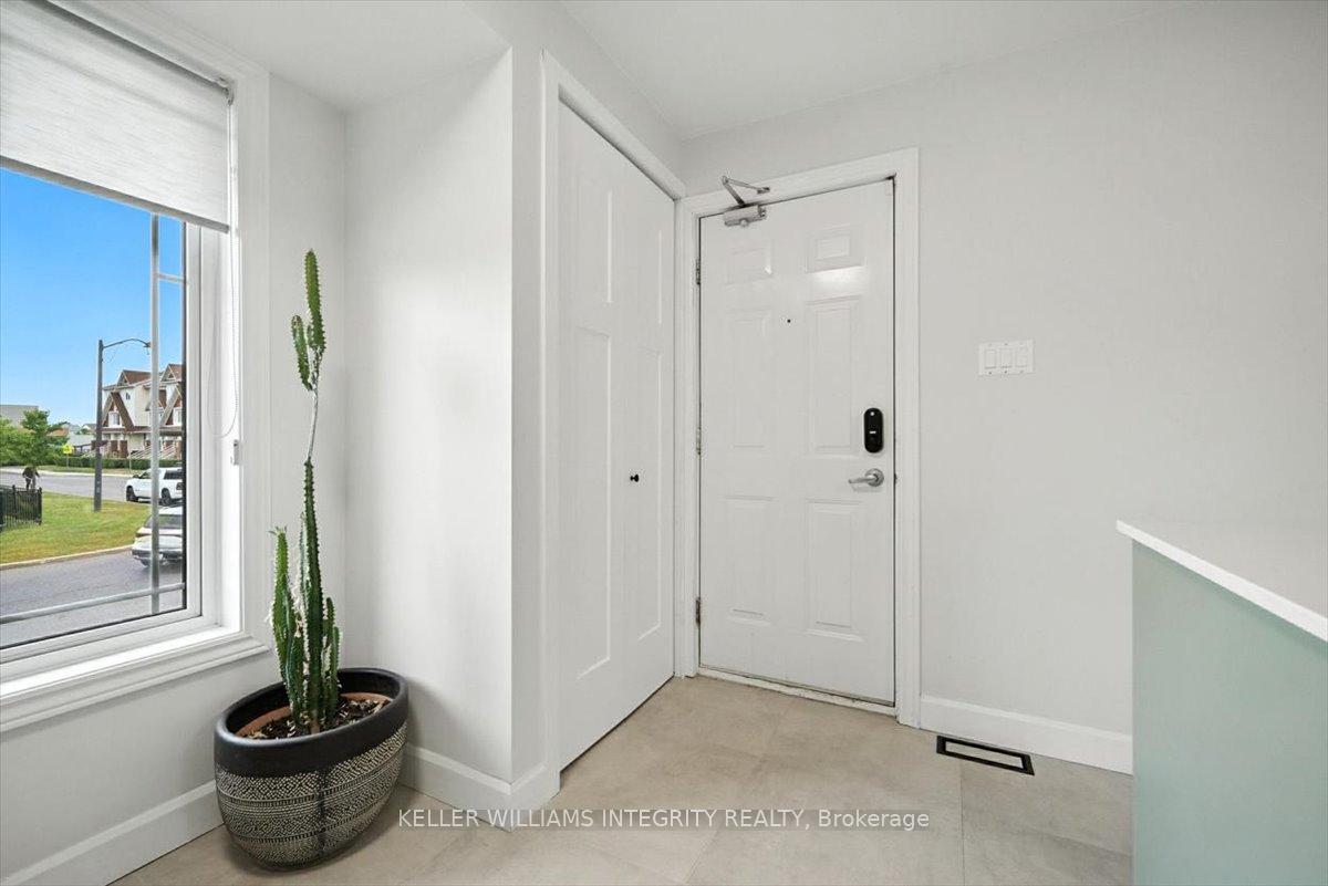 Photo 4 of 808 Lakeridge Drive, Ottawa, Avalon East — HOMEH