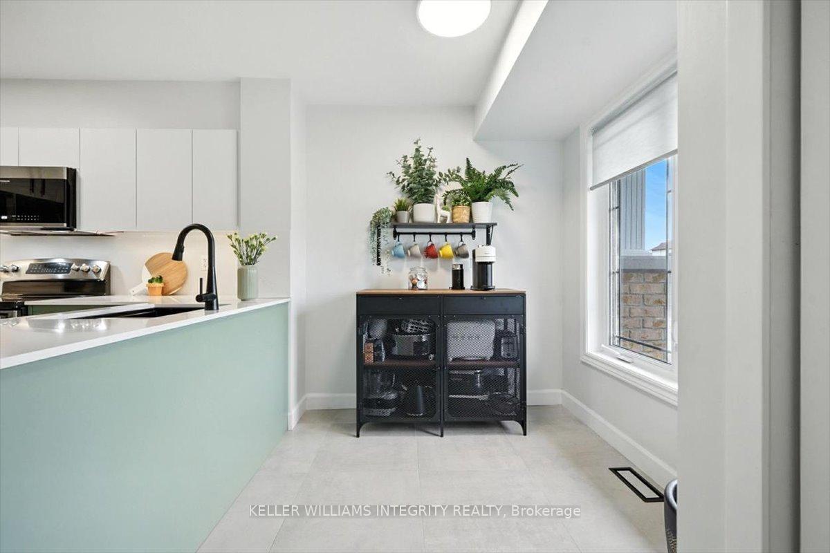 Photo 5 of 808 Lakeridge Drive, Ottawa, Avalon East — HOMEH