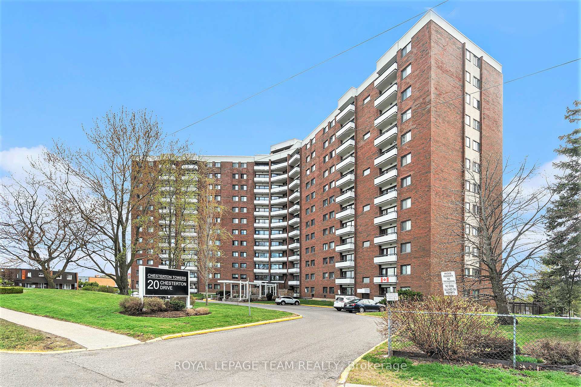 Photo 3 of Unit 706, 20 Chesterton Drive, Ottawa, Borden Farm/Stewart Farm/Carleton Heights/Parkwood Hills — HOMEH