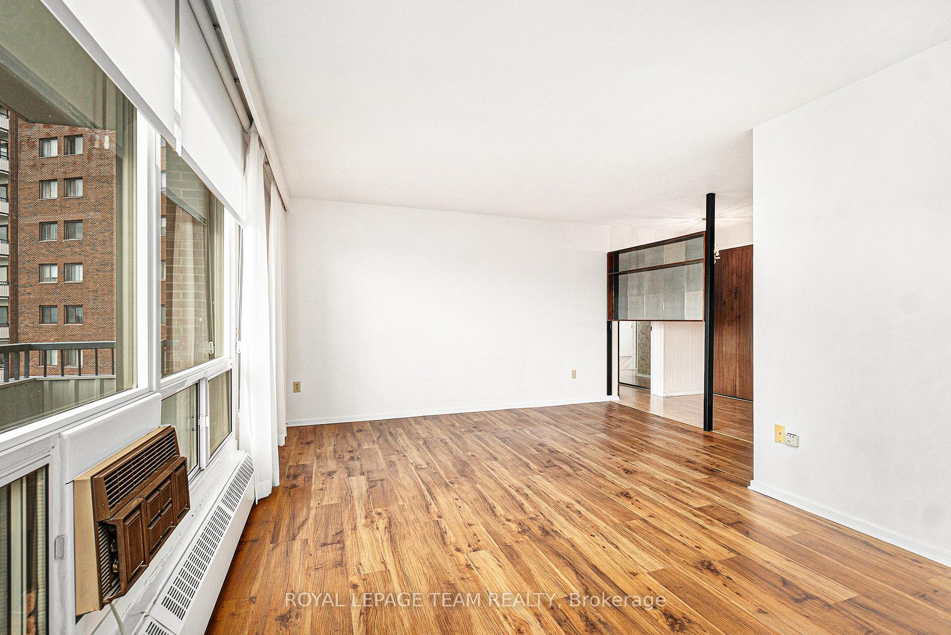 Photo 8 of Unit 706, 20 Chesterton Drive, Ottawa, Borden Farm/Stewart Farm/Carleton Heights/Parkwood Hills — HOMEH