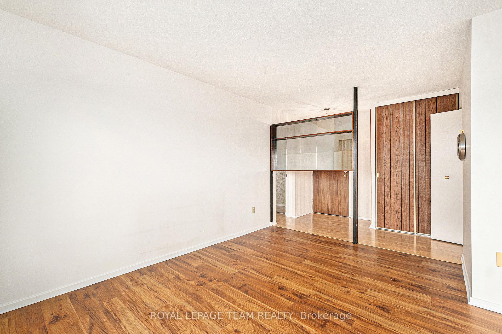 Photo 15 of Unit 706, 20 Chesterton Drive, Ottawa, Borden Farm/Stewart Farm/Carleton Heights/Parkwood Hills — HOMEH