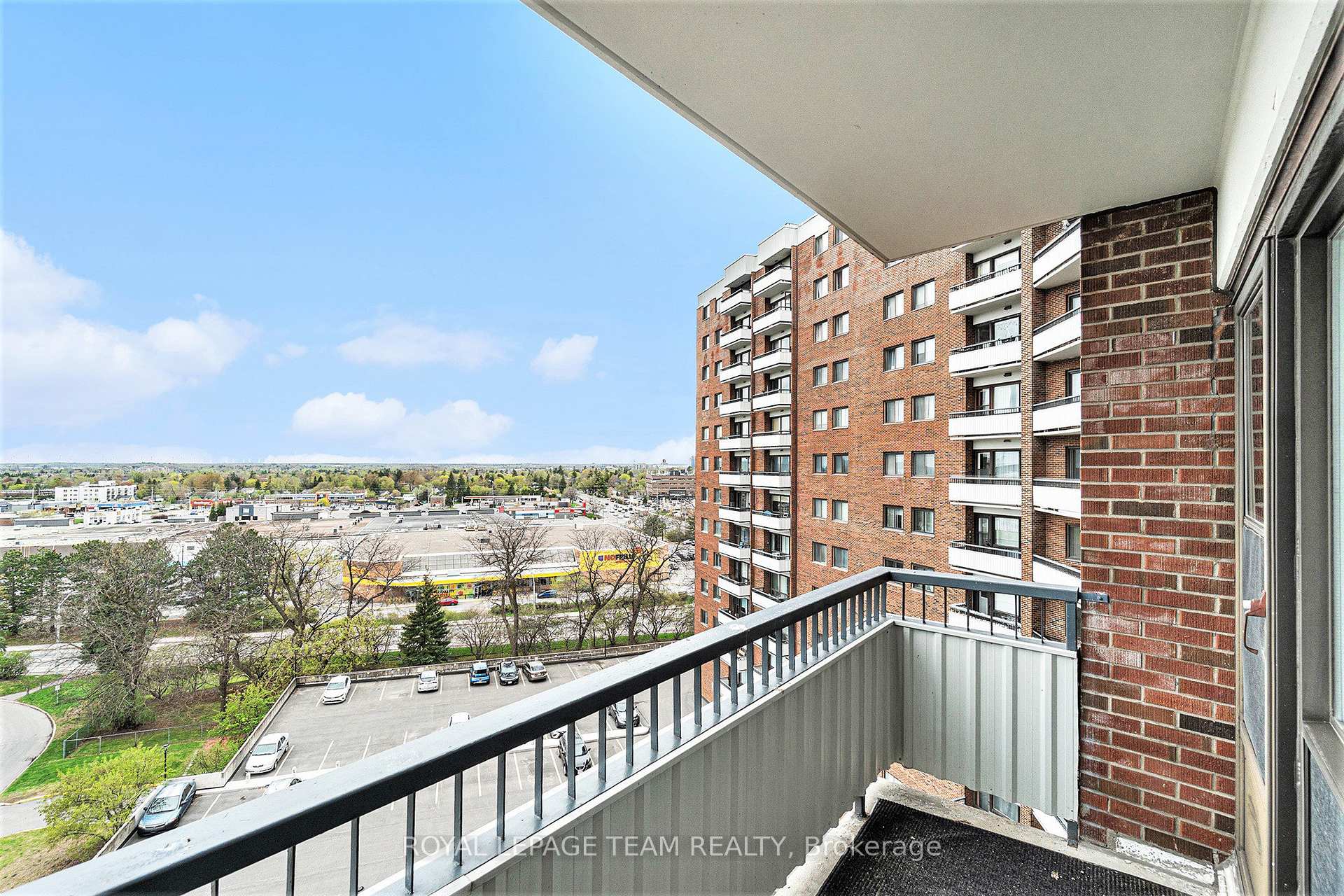 Photo 16 of Unit 706, 20 Chesterton Drive, Ottawa, Borden Farm/Stewart Farm/Carleton Heights/Parkwood Hills — HOMEH