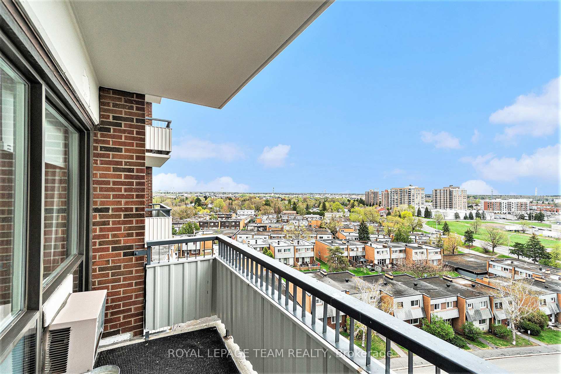 Photo 17 of Unit 706, 20 Chesterton Drive, Ottawa, Borden Farm/Stewart Farm/Carleton Heights/Parkwood Hills — HOMEH