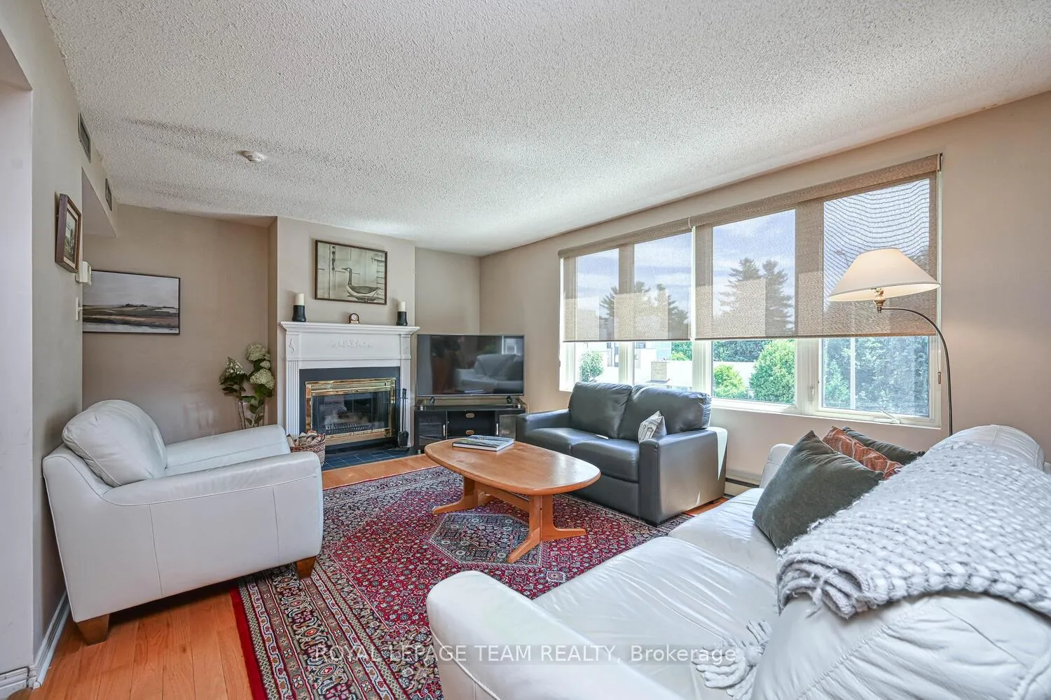 Photo 5 of Unit 403, 800 Mckellar Avenue, Ottawa, Carlingwood — HOMEH
