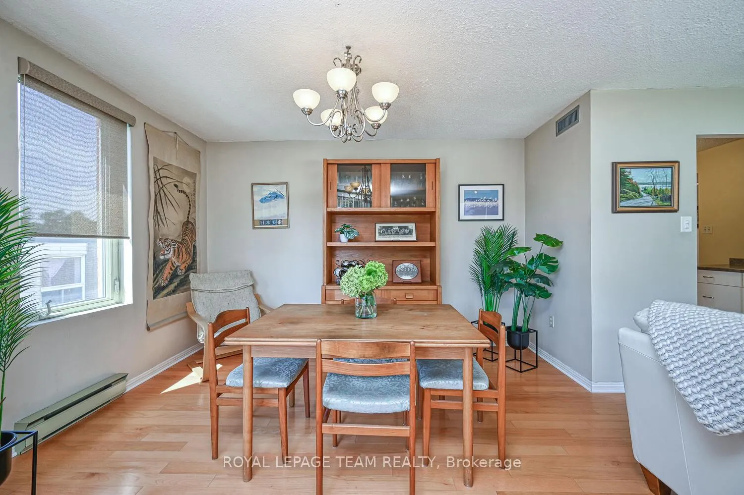 Photo 10 of Unit 403, 800 Mckellar Avenue, Ottawa, Carlingwood — HOMEH