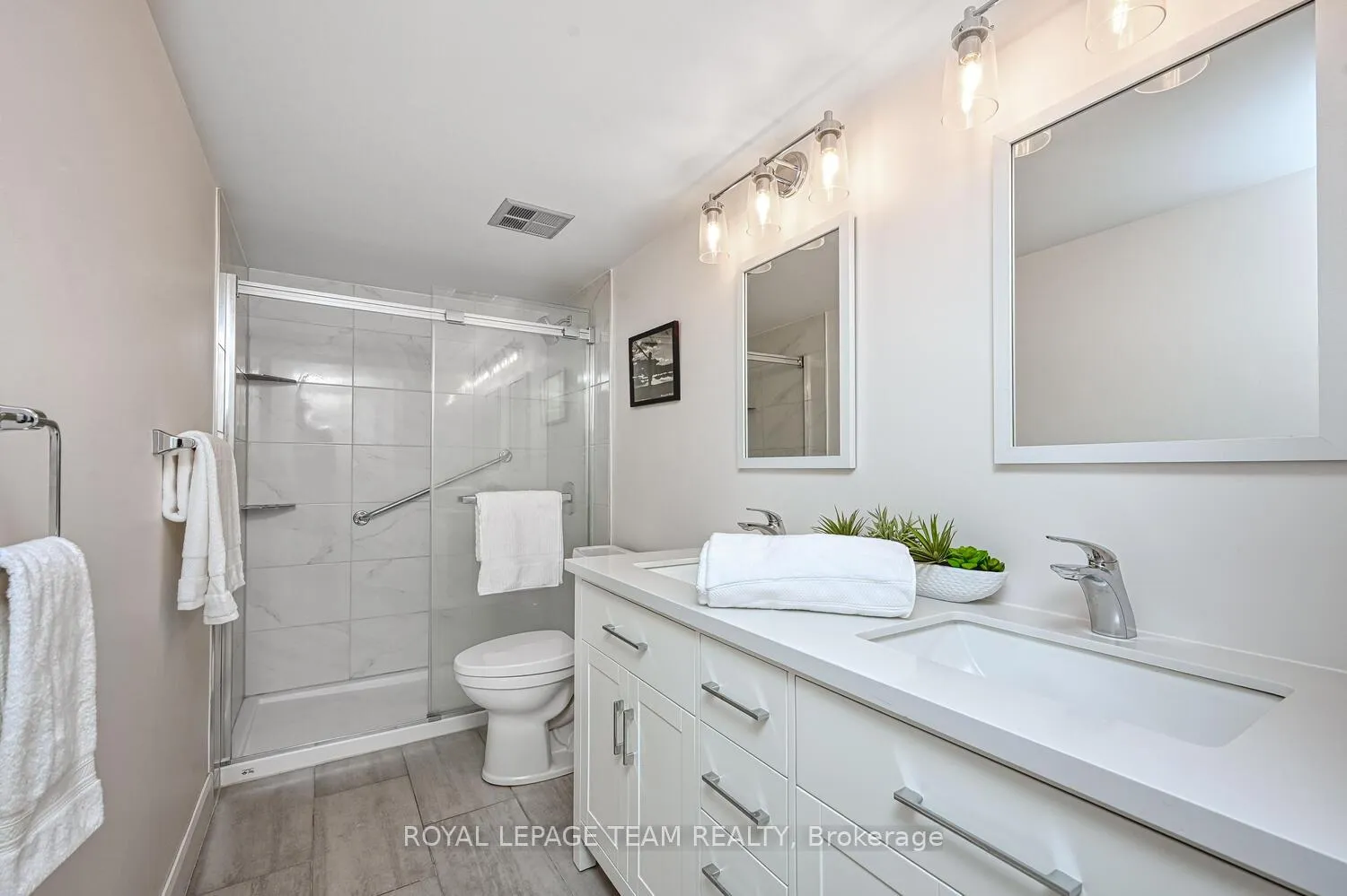 Photo 17 of Unit 403, 800 Mckellar Avenue, Ottawa, Carlingwood — HOMEH