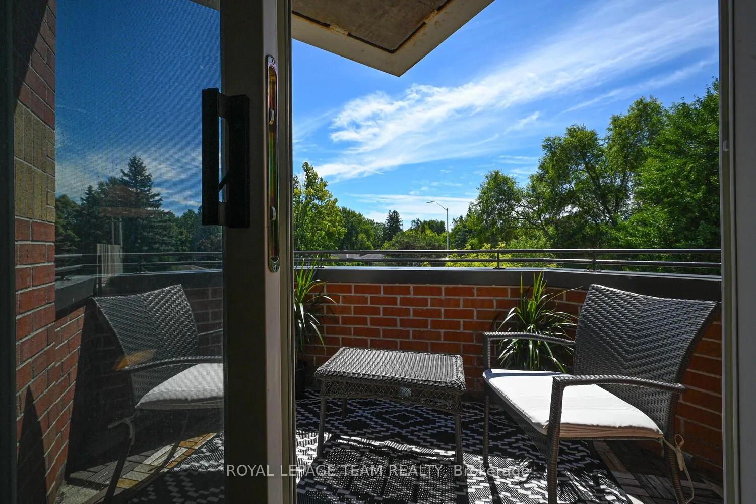 Photo 21 of Unit 403, 800 Mckellar Avenue, Ottawa, Carlingwood — HOMEH